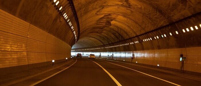 Traforo Monte Bianco: nuove chiusure al traffico e sensi unici alternati gennaio-marzo 2025